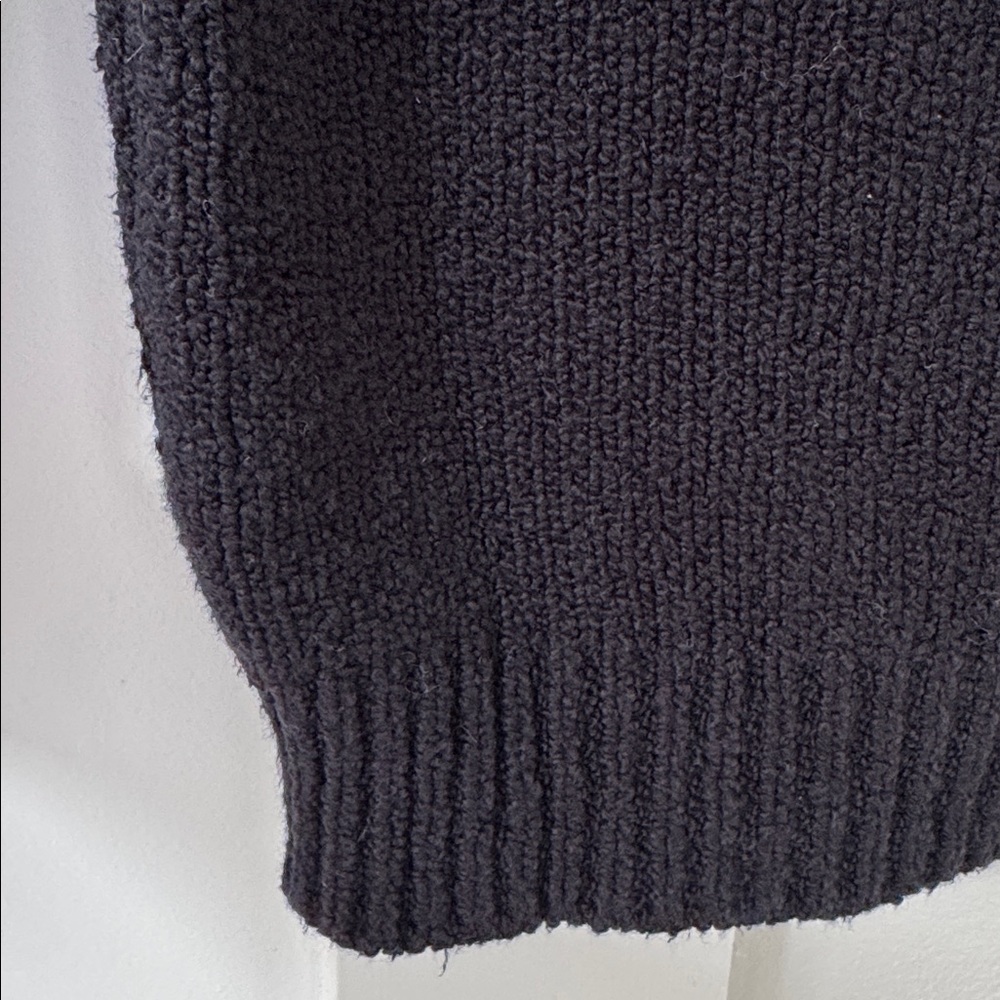 Almada Black Pullover Sweater Size XS - Picture 5 of 9